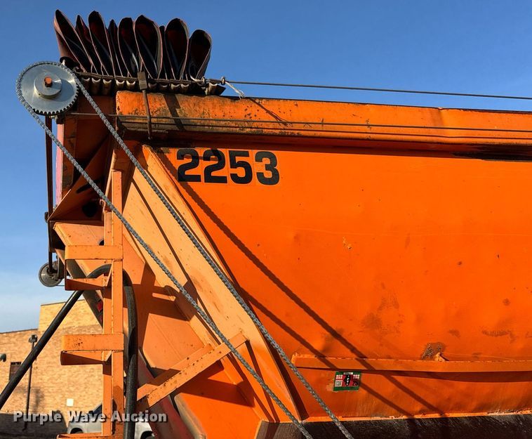 image for item DU3394 1989 Palmer end dump trailer