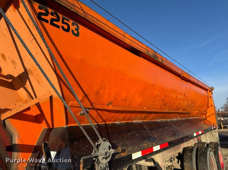 image for item DU3394 1989 Palmer end dump trailer