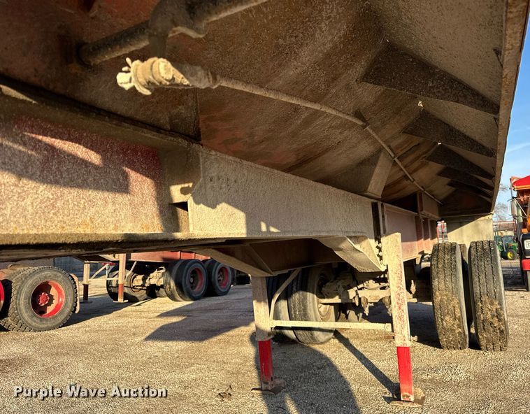 image for item DU3394 1989 Palmer end dump trailer
