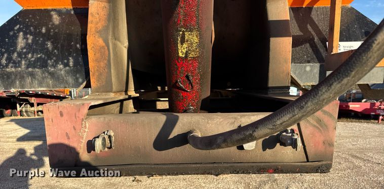 image for item DU3394 1989 Palmer end dump trailer