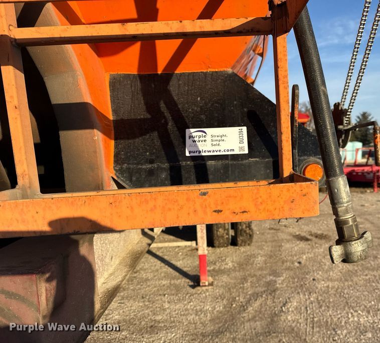 image for item DU3394 1989 Palmer end dump trailer