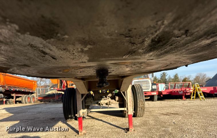 image for item DU3394 1989 Palmer end dump trailer