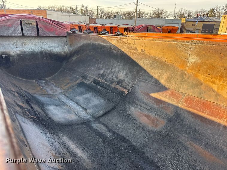 image for item DU3394 1989 Palmer end dump trailer