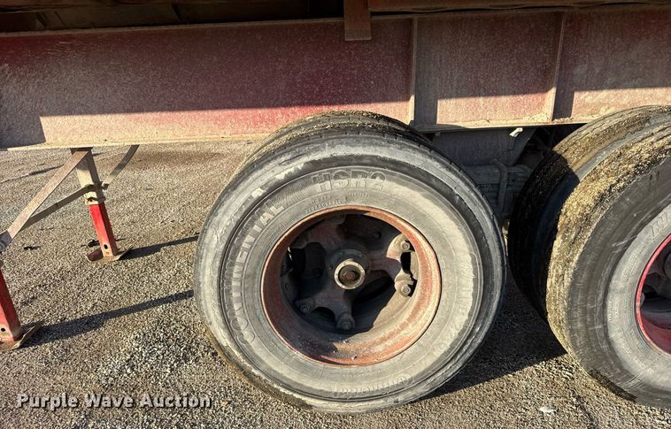 image for item DU3394 1989 Palmer end dump trailer