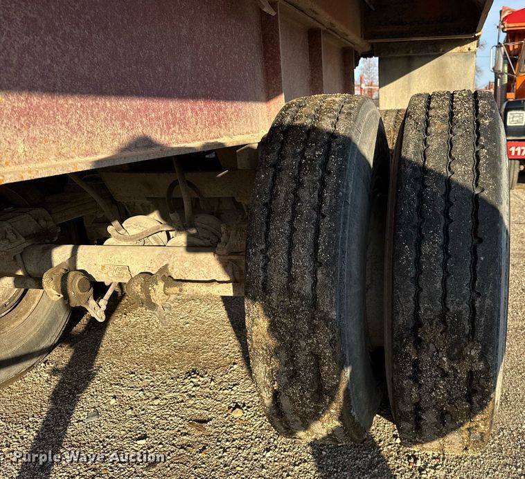 image for item DU3394 1989 Palmer end dump trailer