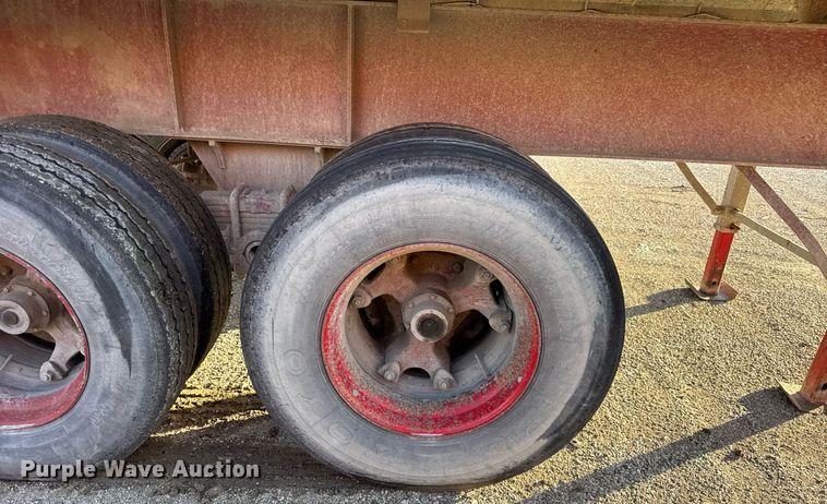 image for item DU3394 1989 Palmer end dump trailer