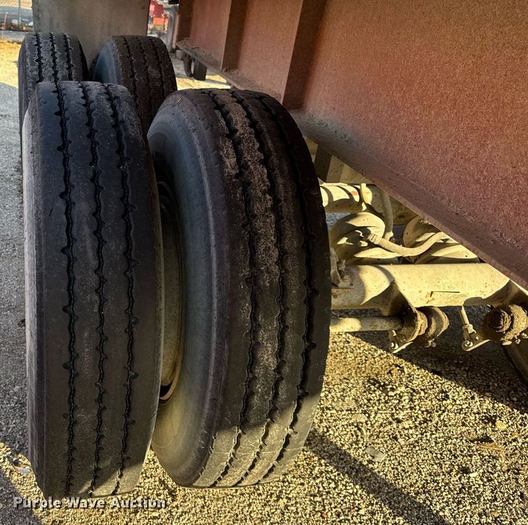 image for item DU3394 1989 Palmer end dump trailer