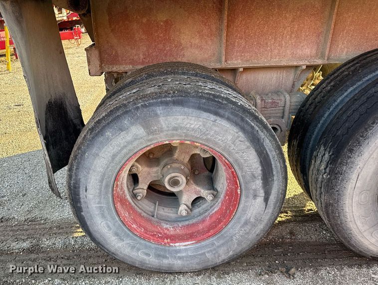 image for item DU3394 1989 Palmer end dump trailer