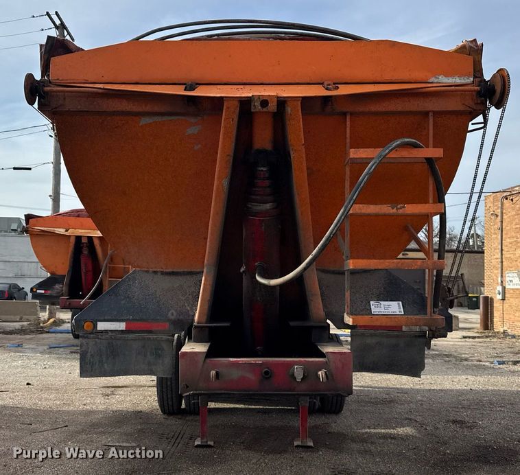 image for item DU3395 1989 Palmer  end dump trailer