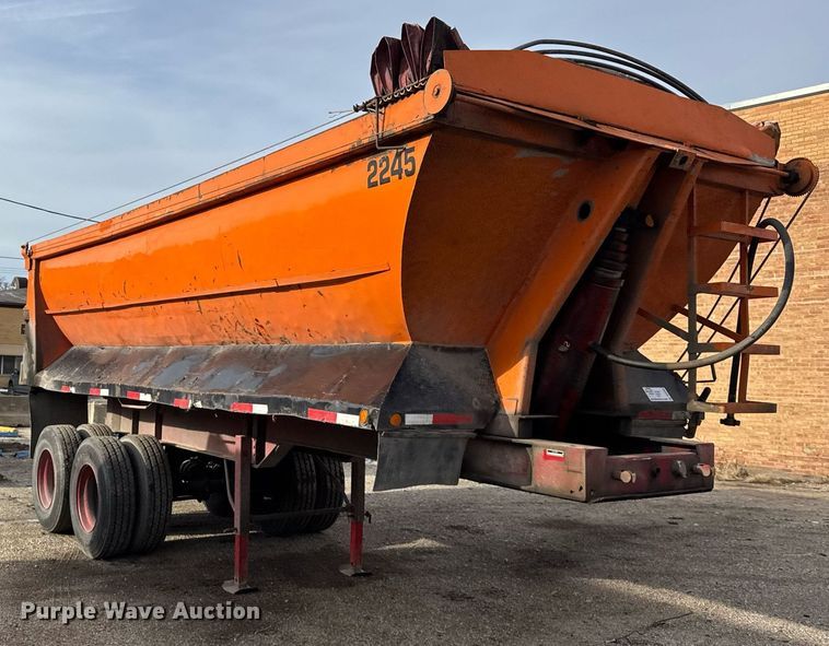 image for item DU3395 1989 Palmer  end dump trailer