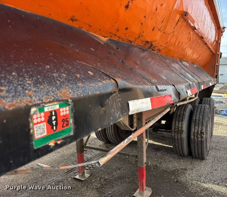 image for item DU3395 1989 Palmer  end dump trailer