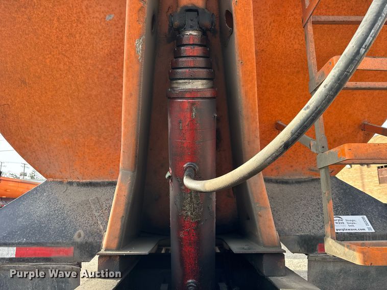 image for item DU3395 1989 Palmer  end dump trailer