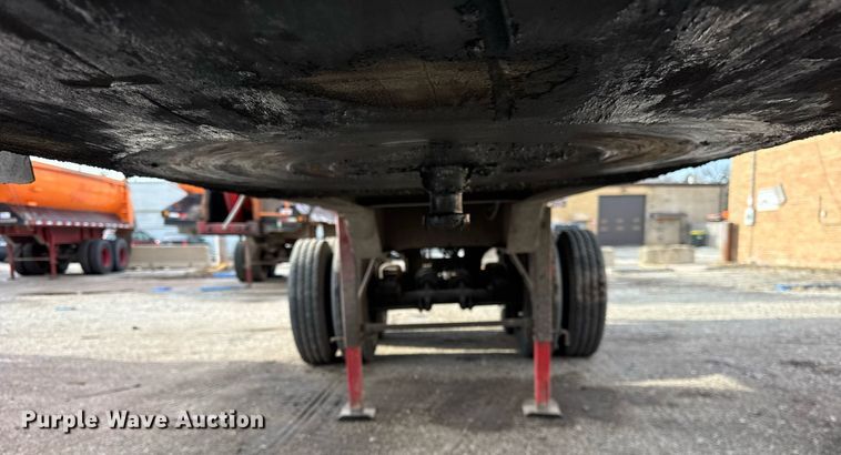 image for item DU3395 1989 Palmer  end dump trailer