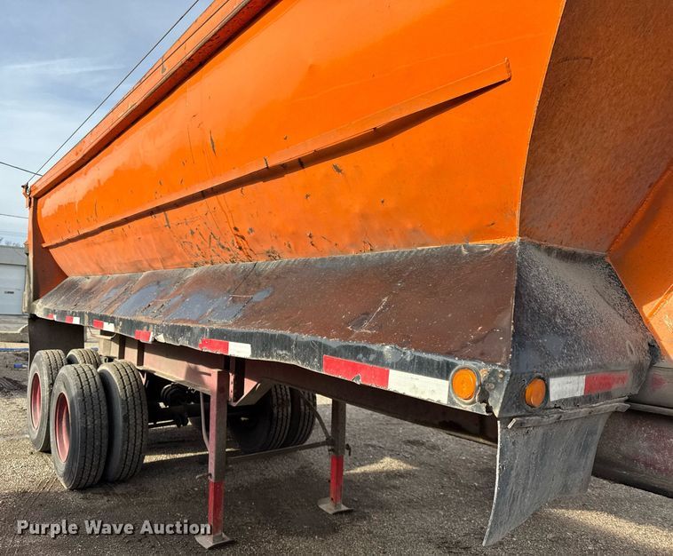 image for item DU3395 1989 Palmer  end dump trailer