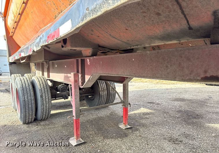 image for item DU3395 1989 Palmer  end dump trailer