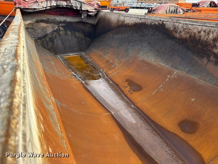 image for item DU3395 1989 Palmer  end dump trailer