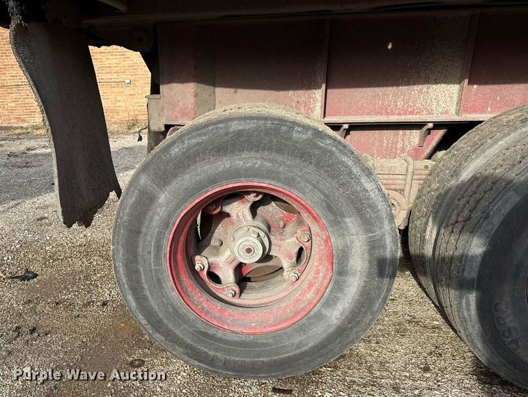 image for item DU3395 1989 Palmer  end dump trailer