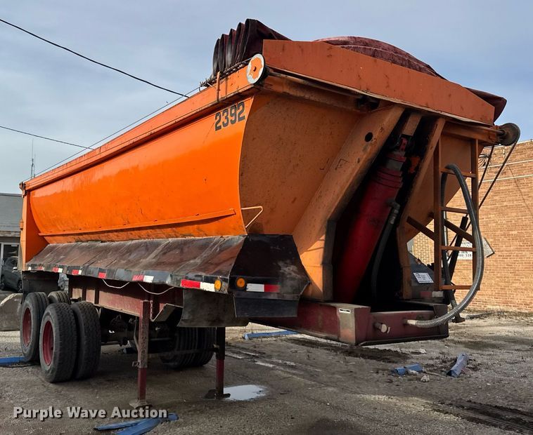 image for item DU3396 1990 Palmer  end dump trailer