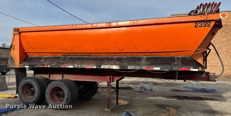 image for item DU3396 1990 Palmer  end dump trailer