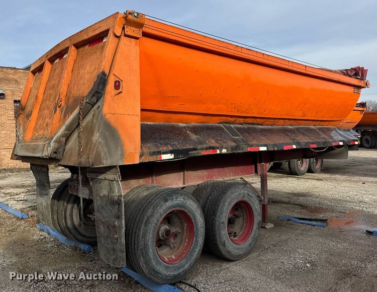 image for item DU3396 1990 Palmer  end dump trailer