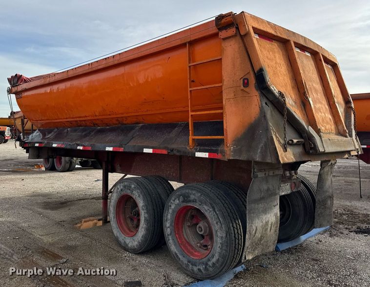 image for item DU3396 1990 Palmer  end dump trailer