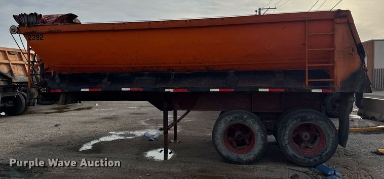 image for item DU3396 1990 Palmer  end dump trailer