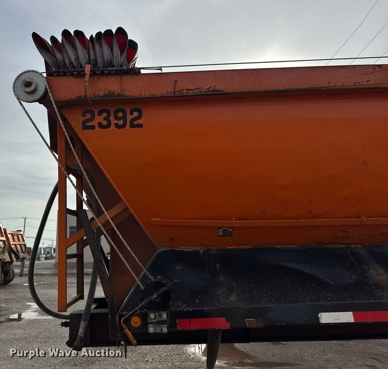 image for item DU3396 1990 Palmer  end dump trailer