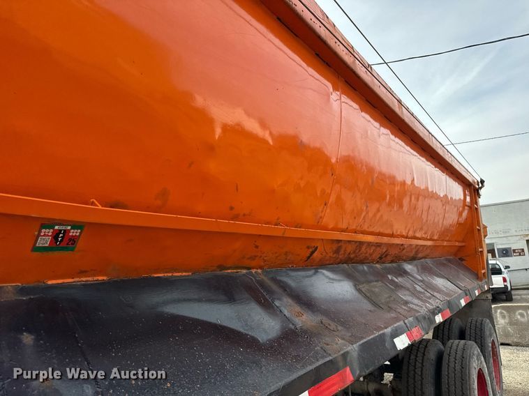 image for item DU3396 1990 Palmer  end dump trailer