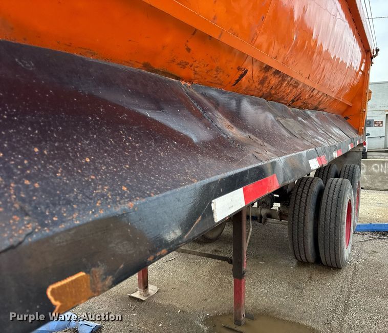 image for item DU3396 1990 Palmer  end dump trailer