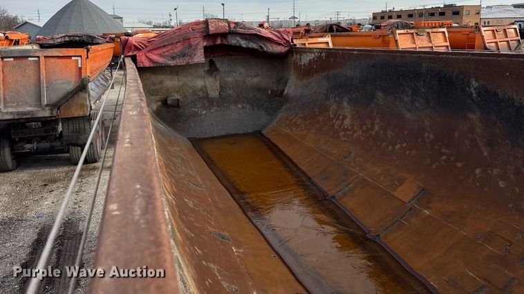 image for item DU3396 1990 Palmer  end dump trailer