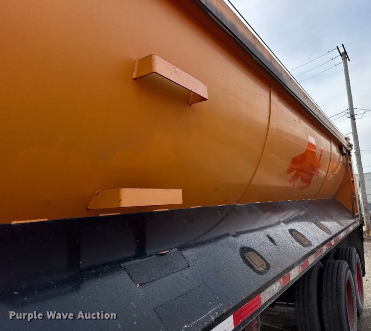 image for item DU3397 1989 Palmer  end dump trailer