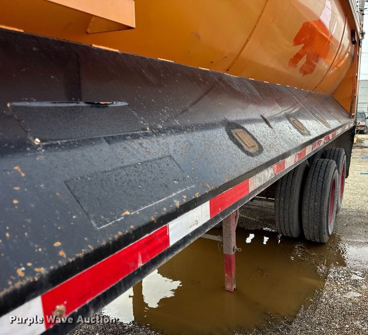 image for item DU3397 1989 Palmer  end dump trailer