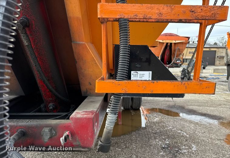 image for item DU3397 1989 Palmer  end dump trailer