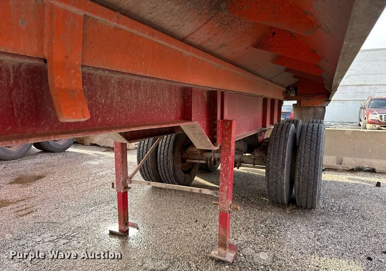 image for item DU3398 1989 Palmer  end dump trailer