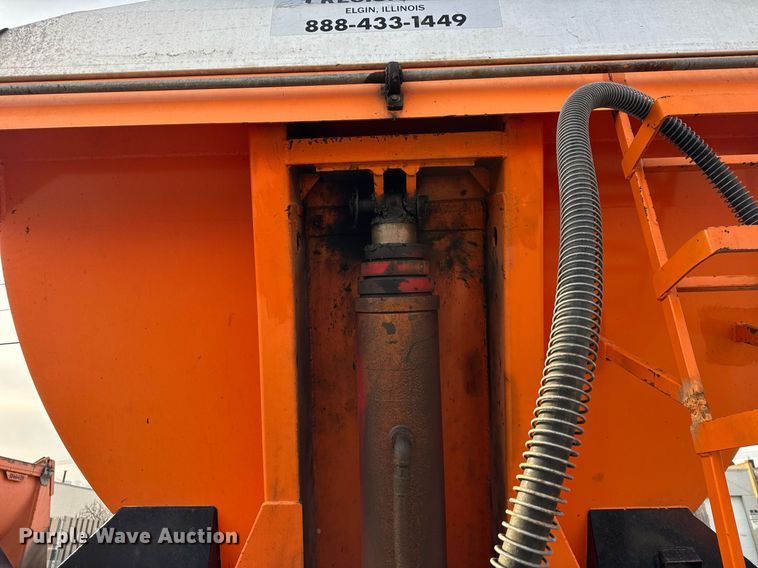 image for item DU3398 1989 Palmer  end dump trailer