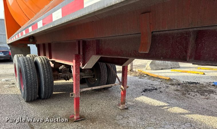 image for item DU3398 1989 Palmer  end dump trailer