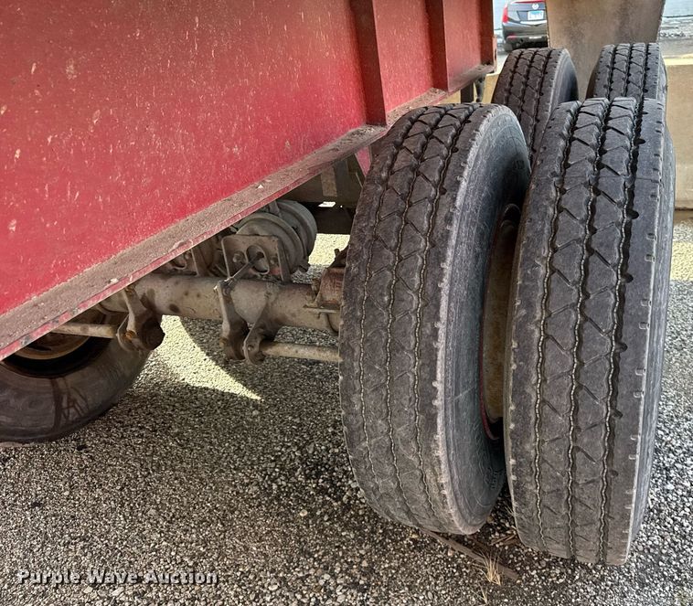 image for item DU3398 1989 Palmer  end dump trailer