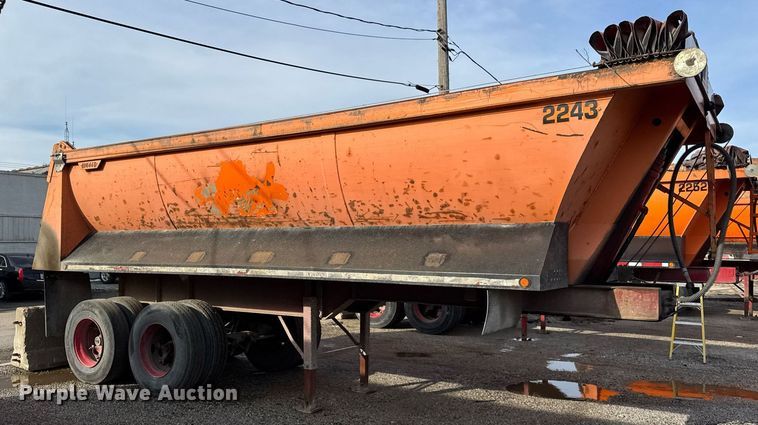image for item DU3400 1989 Palmer  end dump trailer
