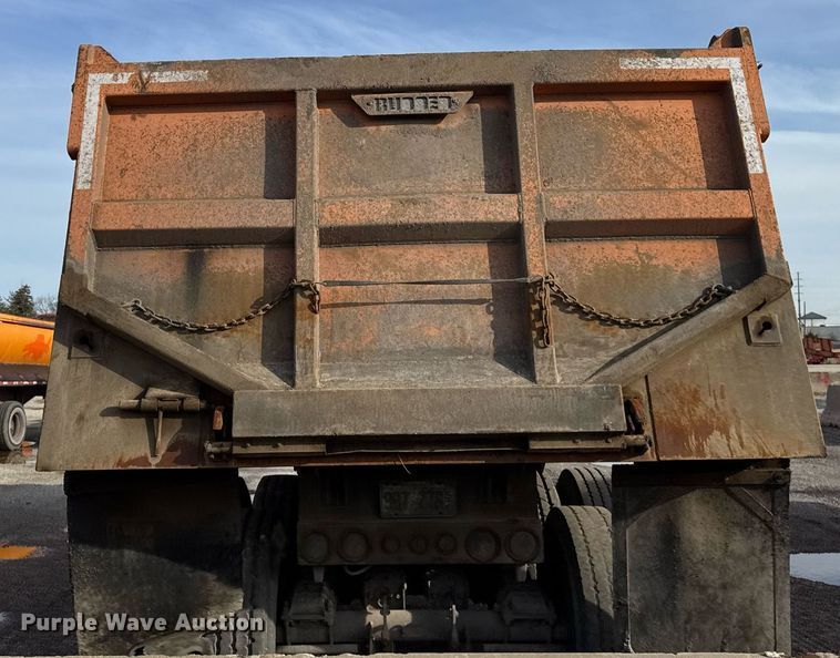 image for item DU3400 1989 Palmer  end dump trailer