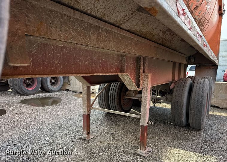 image for item DU3400 1989 Palmer  end dump trailer
