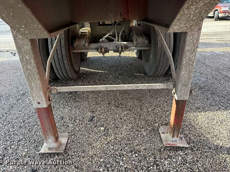 image for item DU3400 1989 Palmer  end dump trailer