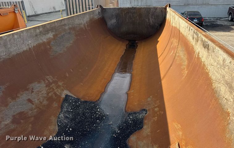 image for item DU3400 1989 Palmer  end dump trailer