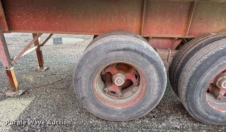 image for item DU3400 1989 Palmer  end dump trailer