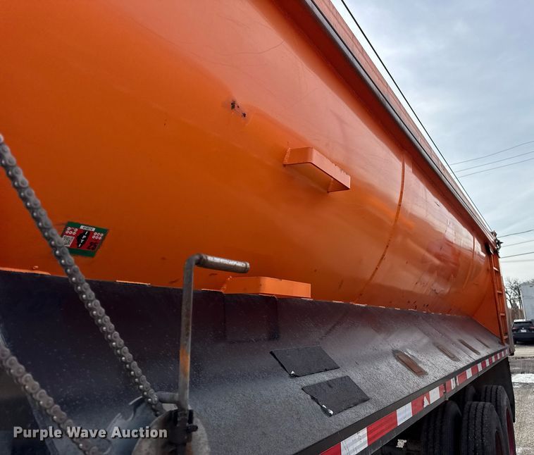 image for item DU3401 1989 Palmer end dump trailer