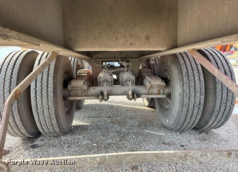 image for item DU3401 1989 Palmer end dump trailer