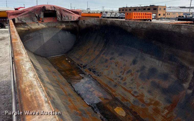 image for item DU3401 1989 Palmer end dump trailer