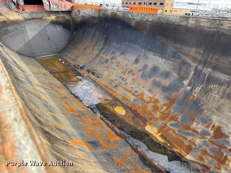 image for item DU3401 1989 Palmer end dump trailer