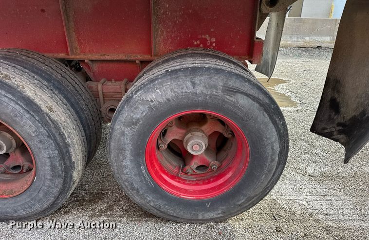 image for item DU3401 1989 Palmer end dump trailer