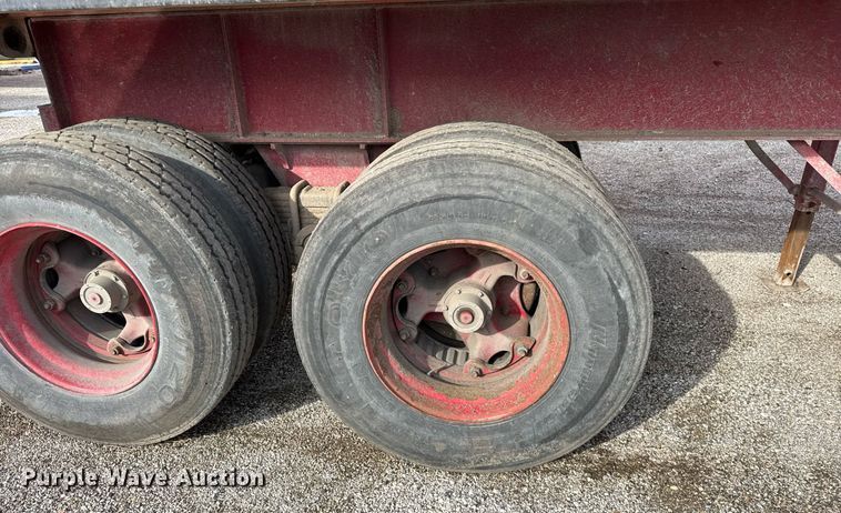 image for item DU3401 1989 Palmer end dump trailer