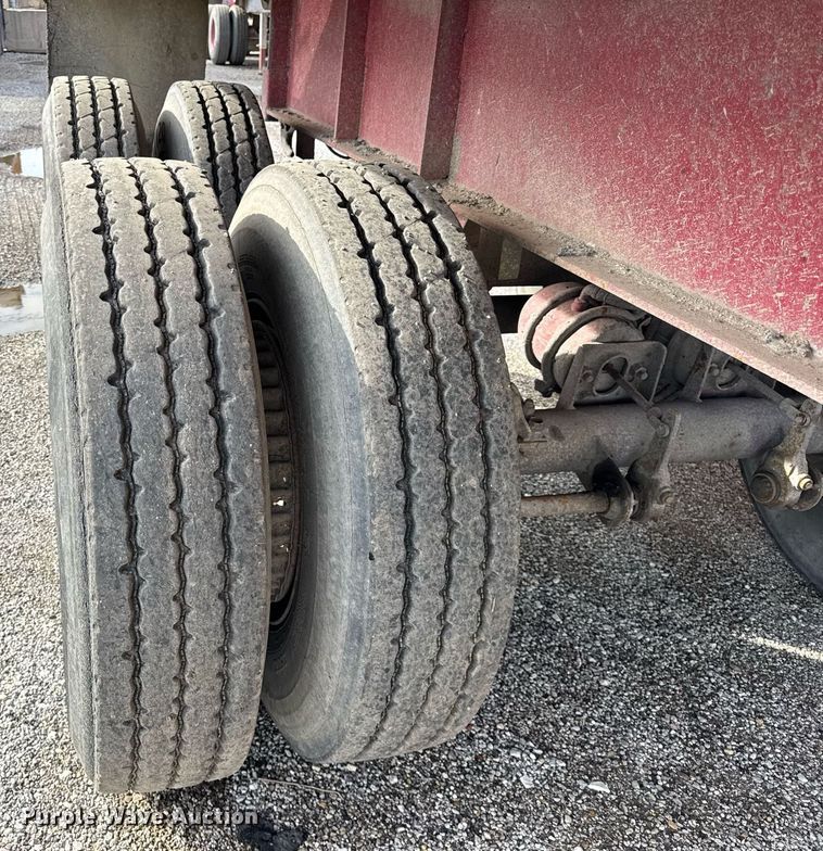 image for item DU3401 1989 Palmer end dump trailer